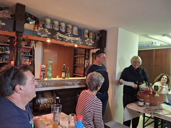 Die Dichterin Cousine Petra in ihrem Element Die Dichterin Cousine Petra in ihrem Element