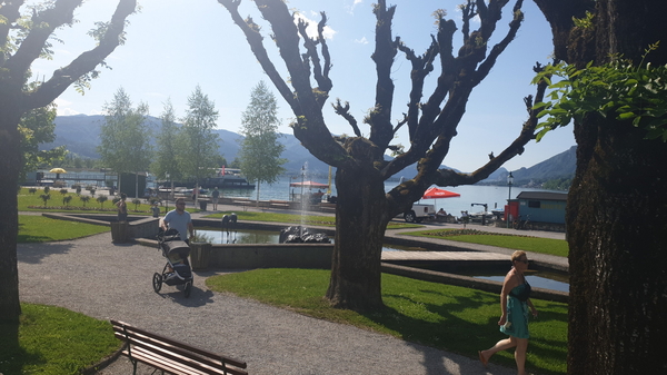 Parkpromenade in Strobl