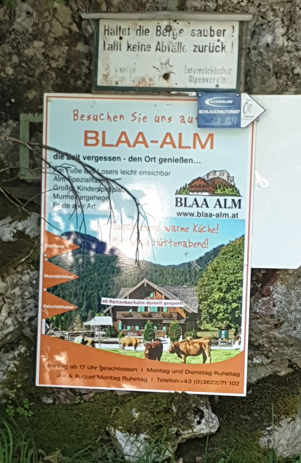 Wegweiser zur Blaa-Alm